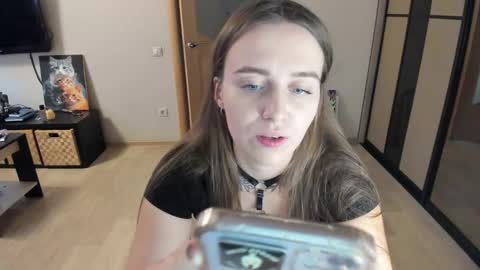 Kitty online show from 10/26/25, 07:25