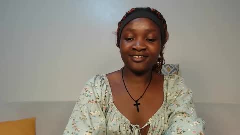 Snapshot of miss_lofti chatting on 10/24/25, 08:05 Lofti online show from 10/24/25, 08:05