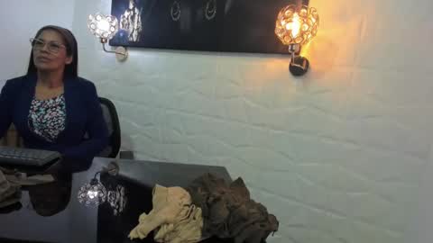 Snapshot of miss_lucero1 chatting on 02/09/25, 05:22 lucero online show from 02/09/25, 05:22