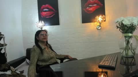 Snapshot of miss_lucero1 chatting on 03/03/25, 01:42 lucero online show from 03/03/25, 01:42