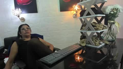 Snapshot of miss_lucero1 chatting on 03/03/25, 07:49 lucero online show from 03/03/25, 07:49