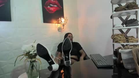 Snapshot of miss_lucero1 chatting on 03/11/25, 01:59 lucero online show from 03/11/25, 01:59