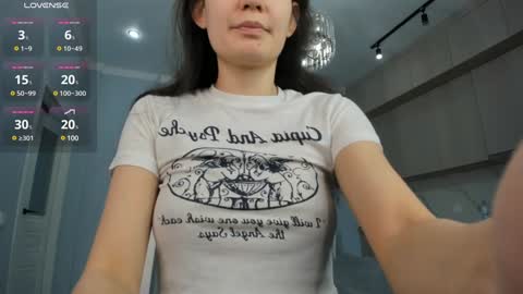 Snapshot of miss_shine_ chatting on 12/24/24, 04:44 Miss shine online show from 12/24/24, 04:44