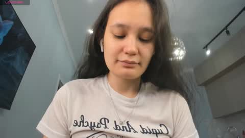 Snapshot of miss_shine_ chatting on 01/31/25, 04:14 Miss shine online show from 01/31/25, 04:14