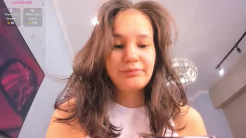 Snapshot of miss_shine_ chatting on 02/16/25, 04:20 Miss shine online show from 02/16/25, 04:20