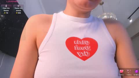 Snapshot of miss_shine_ chatting on 03/10/25, 05:00 Miss shine online show from 03/10/25, 05:00