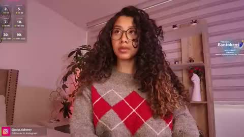 Amy Olivera online show from 10/07/25, 01:08