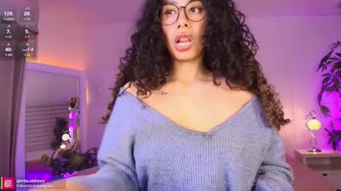 Amy Olivera online show from 11/06/25, 01:12