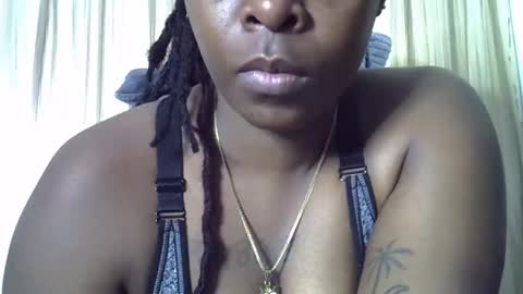 Snapshot of miss_sinphoria chatting on 10/23/25, 08:24 Miss online show from 10/23/25, 08:24