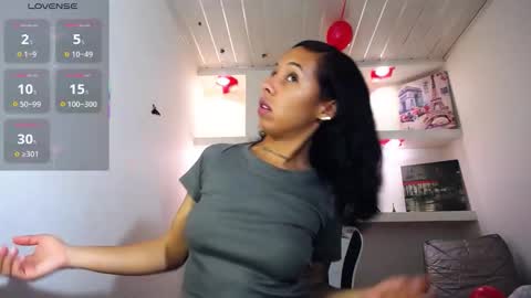 miss_sparkle666 online show from 11/23/25, 05:07