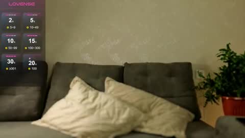 miss_ur_kiss online show from 11/13/25, 02:32