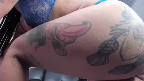 Snapshot of miss_vaiolette chatting on 01/30/25, 02:04 Vaiolette online show from 01/30/25, 02:04