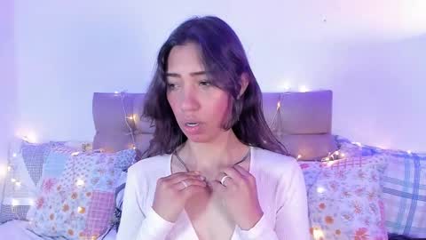 Snapshot of miss_veronica2 chatting on 02/17/25, 12:38 Miss Veronica online show from 02/17/25, 12:38