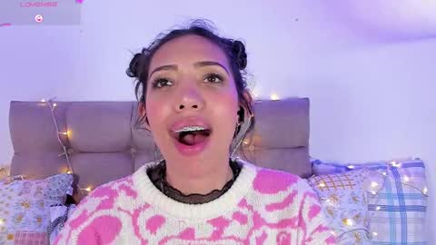 Snapshot of miss_veronica2 chatting on 02/18/25, 03:10 Miss Veronica online show from 02/18/25, 03:10