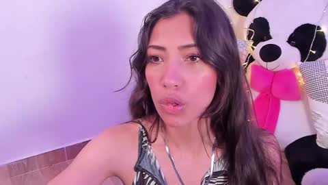 Snapshot of miss_veronica2 chatting on 02/21/25, 12:28 Miss Veronica online show from 02/21/25, 12:28