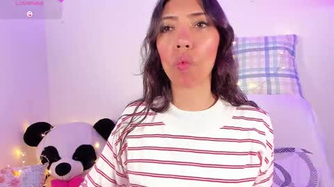 Snapshot of miss_veronica2 chatting on 02/26/25, 12:14 Miss Veronica online show from 02/26/25, 12:14