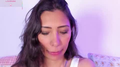 Snapshot of miss_veronica2 chatting on 03/12/25, 03:29 Miss Veronica online show from 03/12/25, 03:29