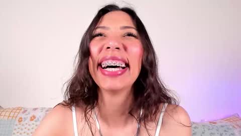 Snapshot of miss_veronica2 chatting on 09/12/25, 01:11 Miss Veronica online show from 09/12/25, 01:11