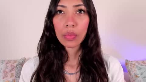 Snapshot of miss_veronica2 chatting on 09/15/25, 01:33 Miss Veronica online show from 09/15/25, 01:33