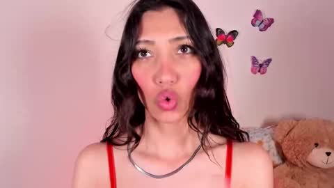 Snapshot of miss_veronica2 chatting on 09/29/25, 01:27 Miss Veronica online show from 09/29/25, 01:27