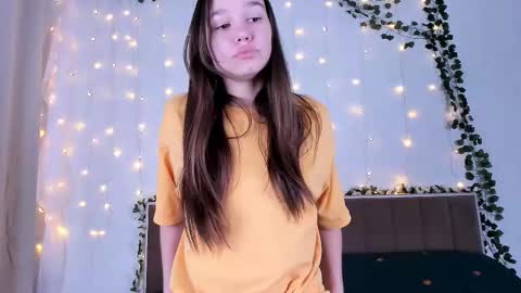 Eva online show from 11/26/25, 11:00