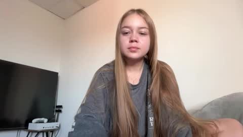 Ameliahs online show from 10/28/25, 12:41