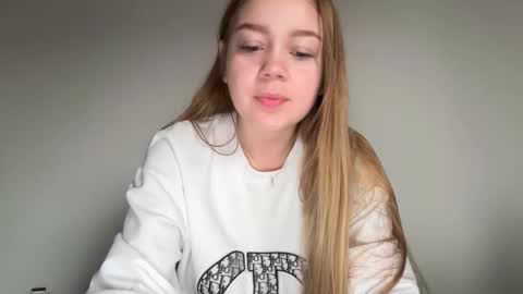 Ameliahs online show from 11/06/25, 12:50