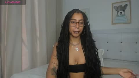 Snapshot of missangeldust chatting on 02/20/25, 08:14 missangeldust online show from 02/20/25, 08:14