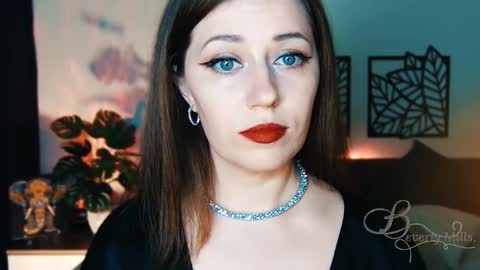 The divine Beverly online show from 02/13/25, 03:14