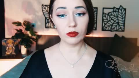 The divine Beverly online show from 02/21/25, 10:50