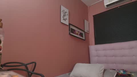 Snapshot of missbnasty_ chatting on 12/11/24, 02:52 Miss Evelyn online show from 12/11/24, 02:52