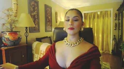 Snapshot of missbrownx chatting on 02/08/25, 06:22 Brownie -P online show from 02/08/25, 06:22