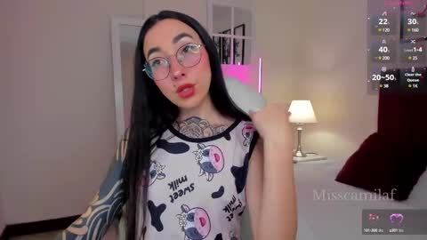 Snapshot of misscamilaf chatting on 02/21/25, 12:05 Camila Flores online show from 02/21/25, 12:05