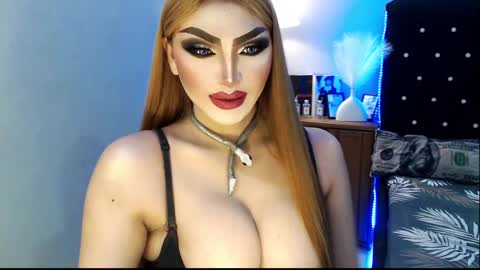 Snapshot of misschannel4sub chatting on 01/08/25, 09:44 PRIESTESS CHANNEL online show from 01/08/25, 09:44