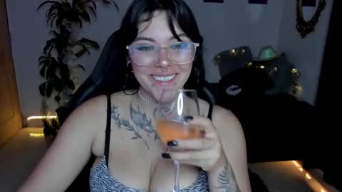Snapshot of misscharlottte_18 chatting on 12/06/24, 10:08 Missy Charlottte. Hey remember to give me a thumbs up ty online show from 12/06/24, 10:08