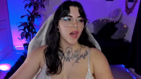 Snapshot of misscharlottte_18 chatting on 01/10/25, 08:29 Missy Charlottte. Hey remember to give me a thumbs up ty online show from 01/10/25, 08:29