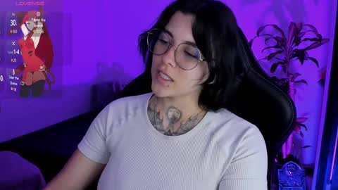 Missy Charlottte.  Hey remember to give me a thumbs up ty online show from 10/18/25, 02:36