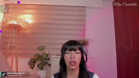 Snapshot of missesmeralda chatting on 01/13/25, 11:41 Julieta Arboleda but i like call me esme online show from 01/13/25, 11:41