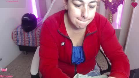 Snapshot of missgomezz_ chatting on 12/13/24, 10:51 Maria Gomezz online show from 12/13/24, 10:51