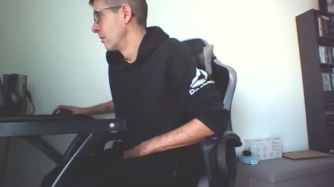 Snapshot of mission_cumpossible chatting on 10/11/25, 08:35 SperminatoR online show from 10/11/25, 08:35