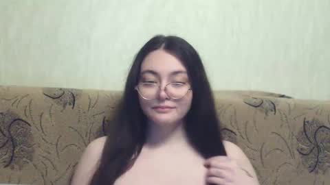 Snapshot of missis_mona chatting on 10/21/25, 08:53 missis mona online show from 10/21/25, 08:53