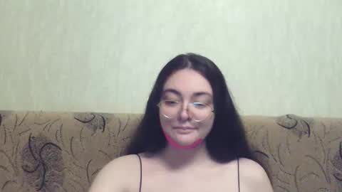 Snapshot of missis_mona chatting on 11/18/25, 12:38 missis mona online show from 11/18/25, 12:38