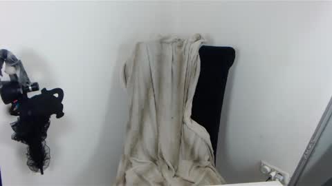 Snapshot of missjenny7 chatting on 12/12/24, 05:04 MissJenny7 online show from 12/12/24, 05:04