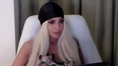 Snapshot of missjenny7 chatting on 10/20/25, 09:04 MissJenny7 online show from 10/20/25, 09:04