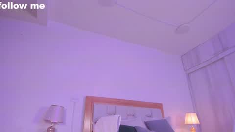 Snapshot of missjuliaa_ chatting on 01/09/25, 06:17 A N N Y online show from 01/09/25, 06:17