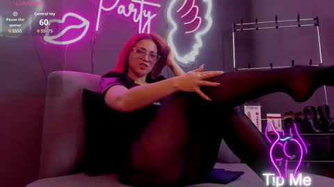 misskathyfox online show from 10/10/25, 09:03