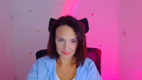 Snapshot of misskristyyy chatting on 10/04/25, 11:19 Christina online show from 10/04/25, 11:19