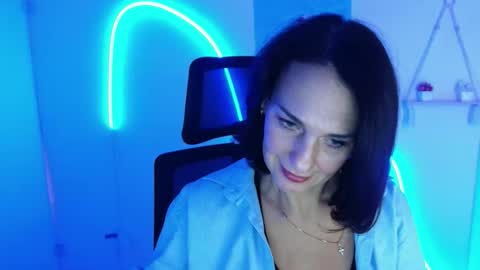 Snapshot of misskristyyy chatting on 10/23/25, 11:20 Christina online show from 10/23/25, 11:20