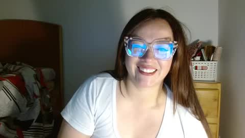 Snapshot of misslady__eva chatting on 12/29/24, 02:17 eva online show from 12/29/24, 02:17