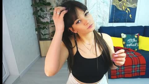 Snapshot of misslauraslim chatting on 01/25/25, 06:55 MissLaura online show from 01/25/25, 06:55